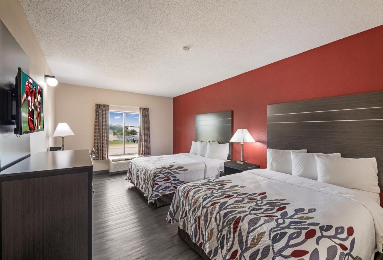 Red Roof Inn & Suites Austin East - Manor Ngoại thất bức ảnh