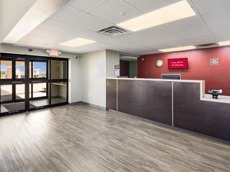 Red Roof Inn & Suites Austin East - Manor Ngoại thất bức ảnh