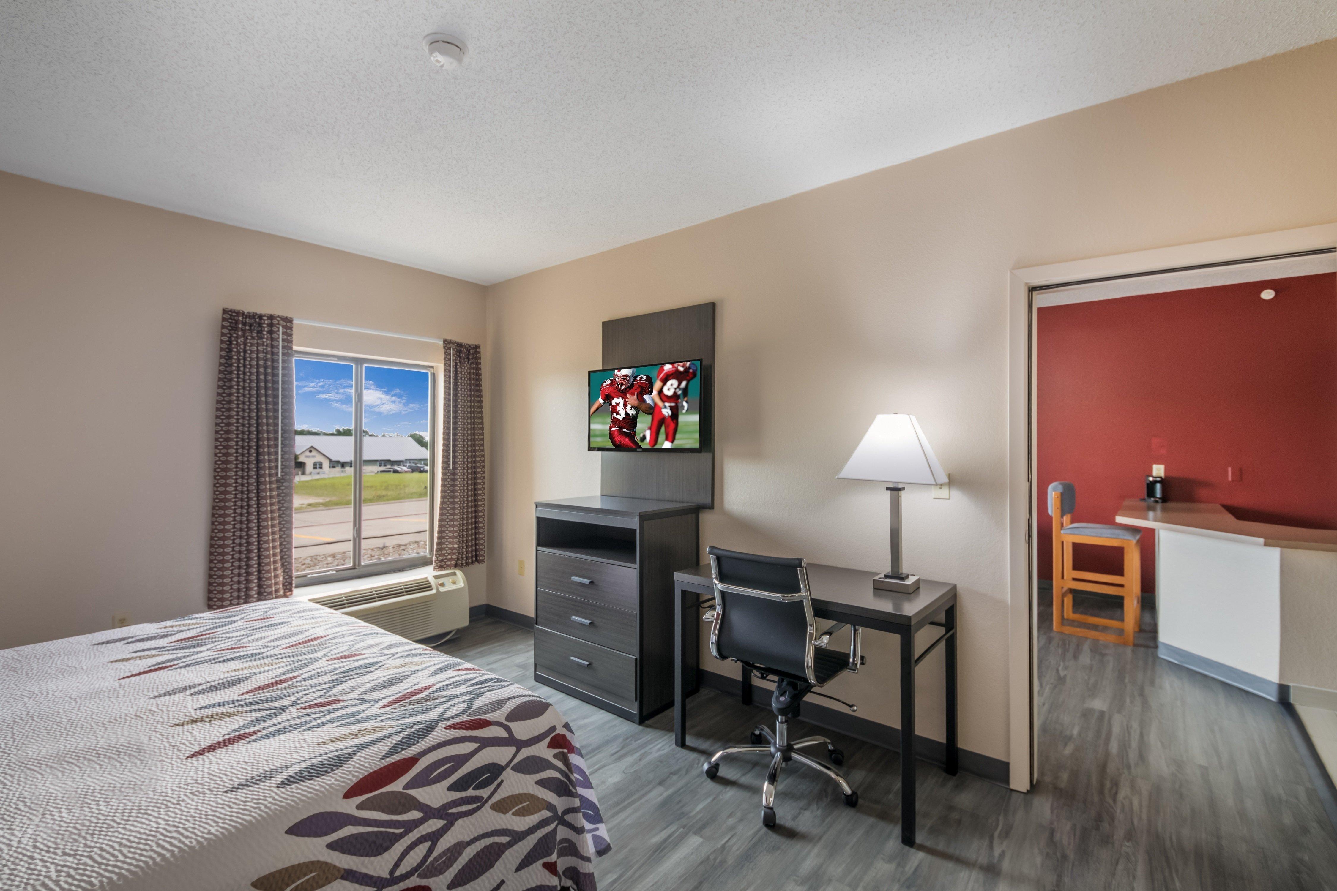 Red Roof Inn & Suites Austin East - Manor Ngoại thất bức ảnh