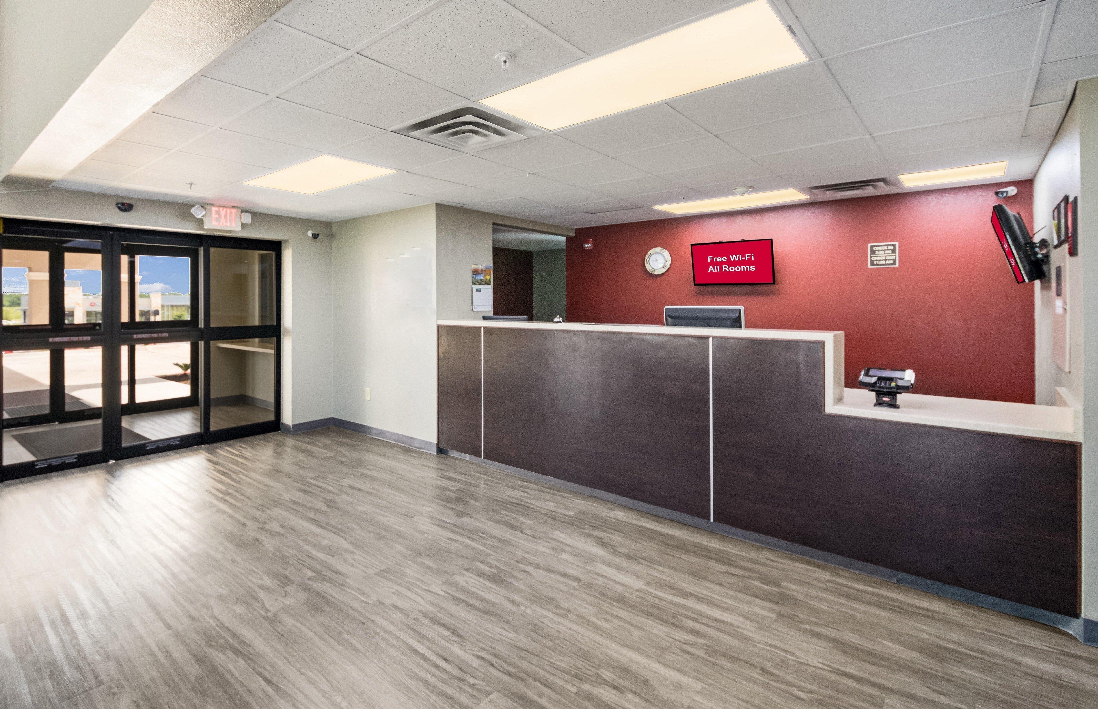 Red Roof Inn & Suites Austin East - Manor Ngoại thất bức ảnh