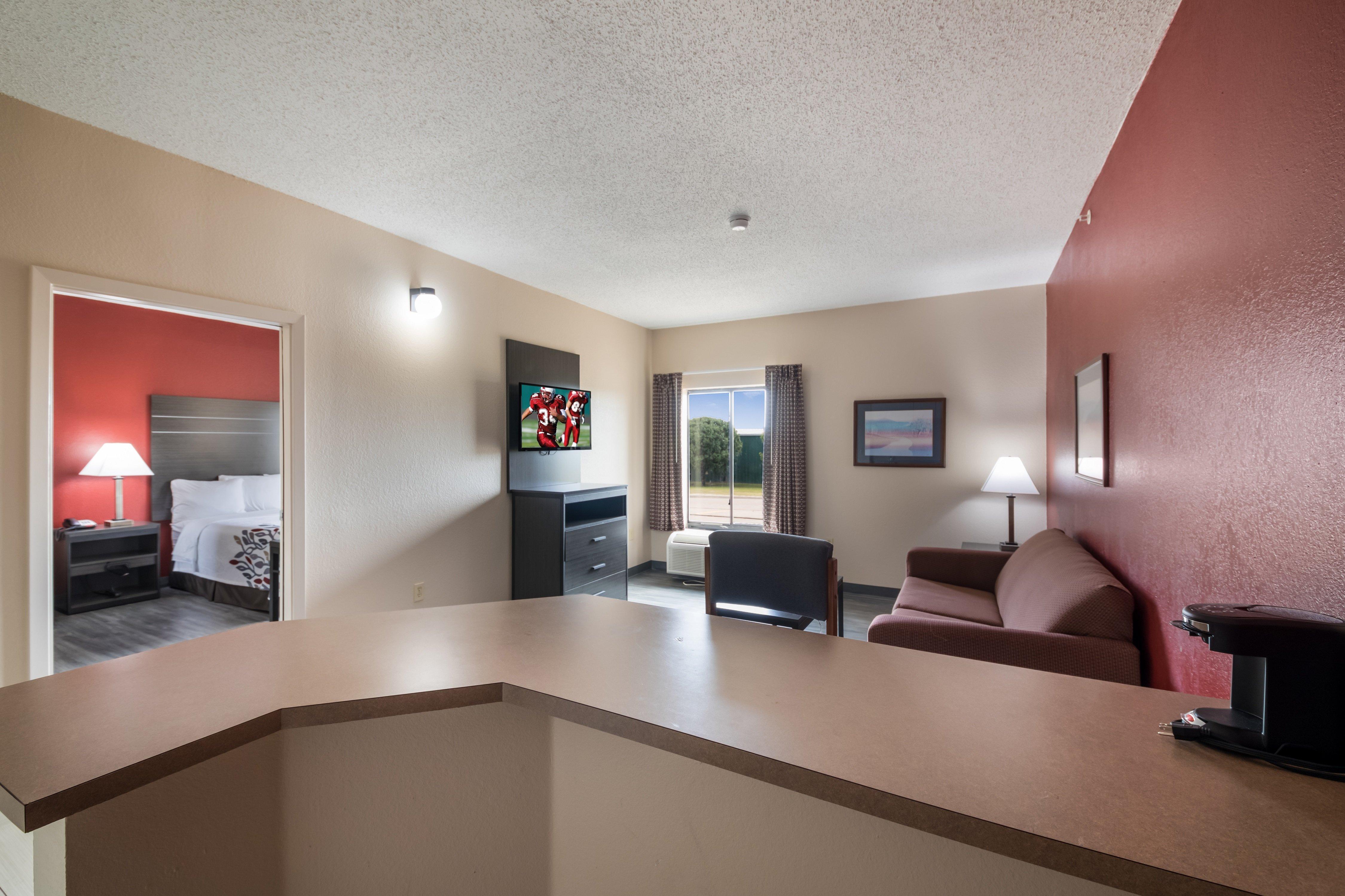 Red Roof Inn & Suites Austin East - Manor Ngoại thất bức ảnh