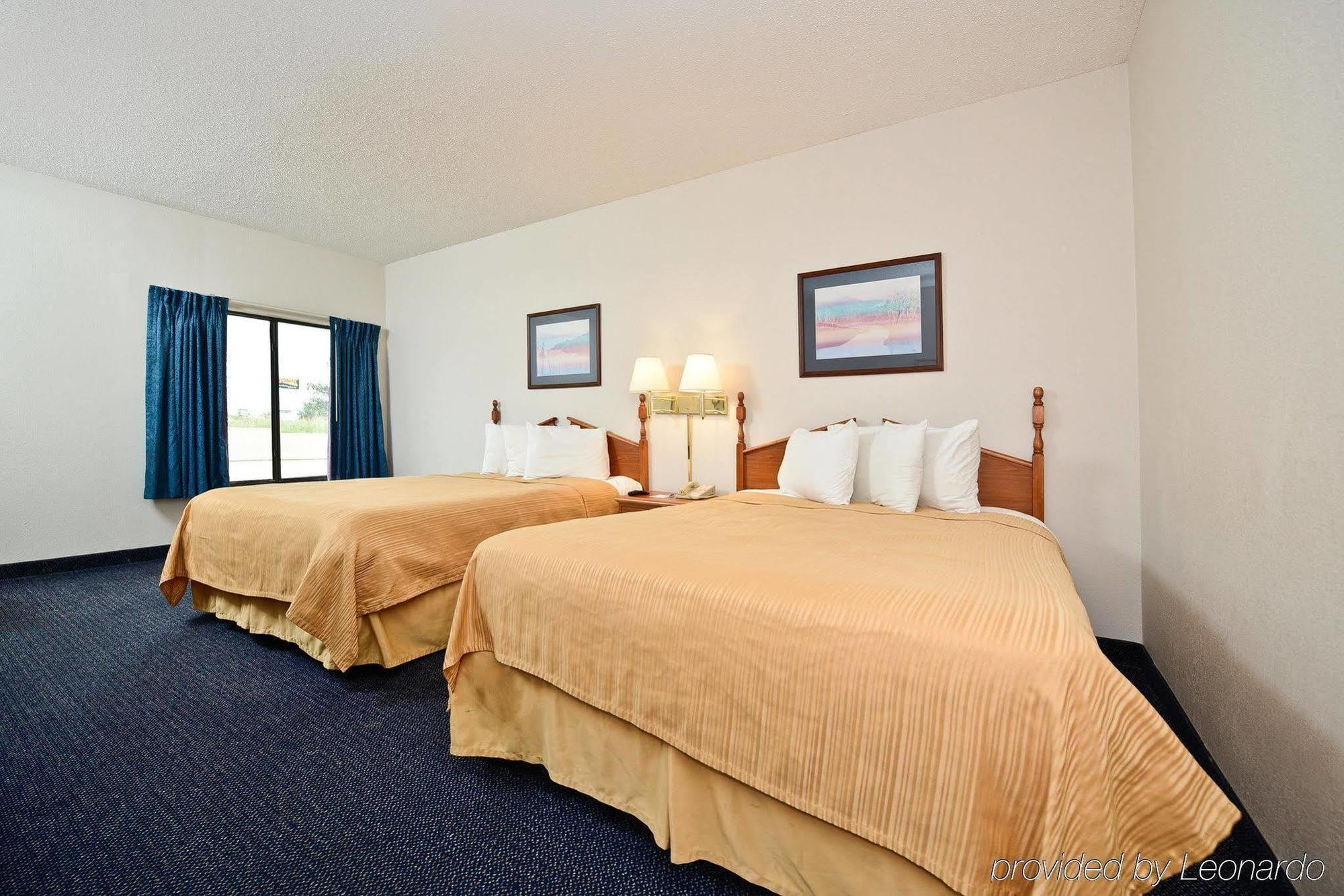 Red Roof Inn & Suites Austin East - Manor Phòng bức ảnh
