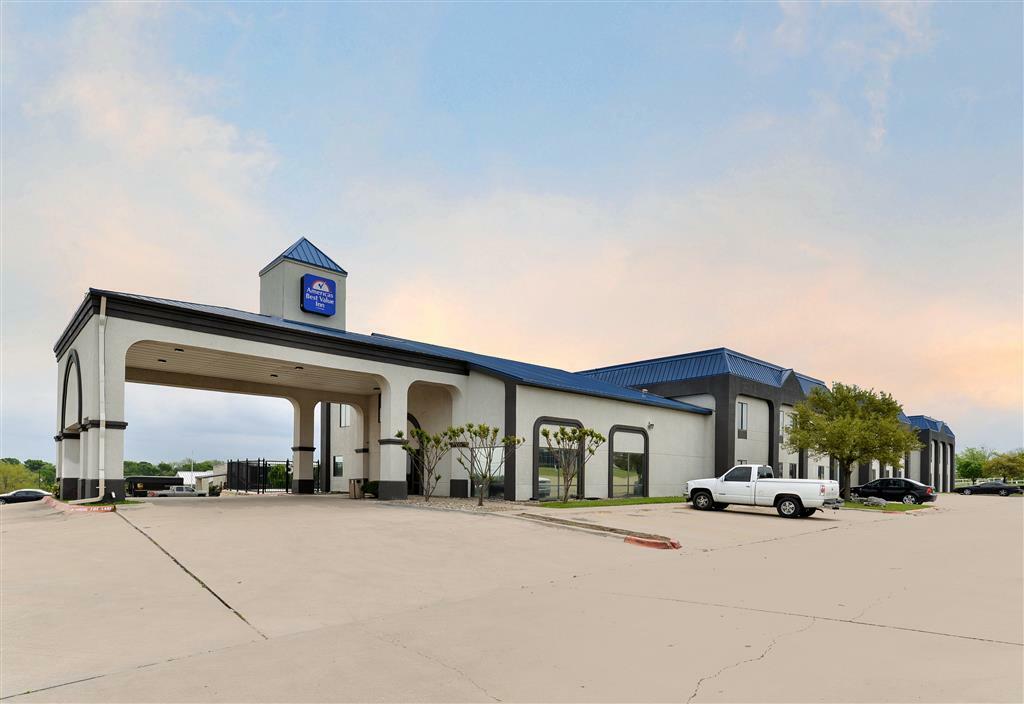Red Roof Inn & Suites Austin East - Manor Ngoại thất bức ảnh